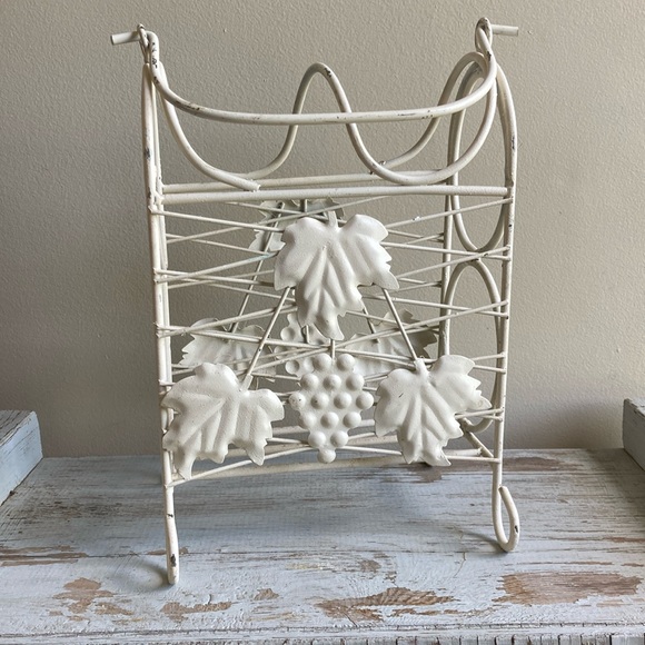 Vintage, distressed, off white, iron, grape theme wine rack! - Picture 1 of 2